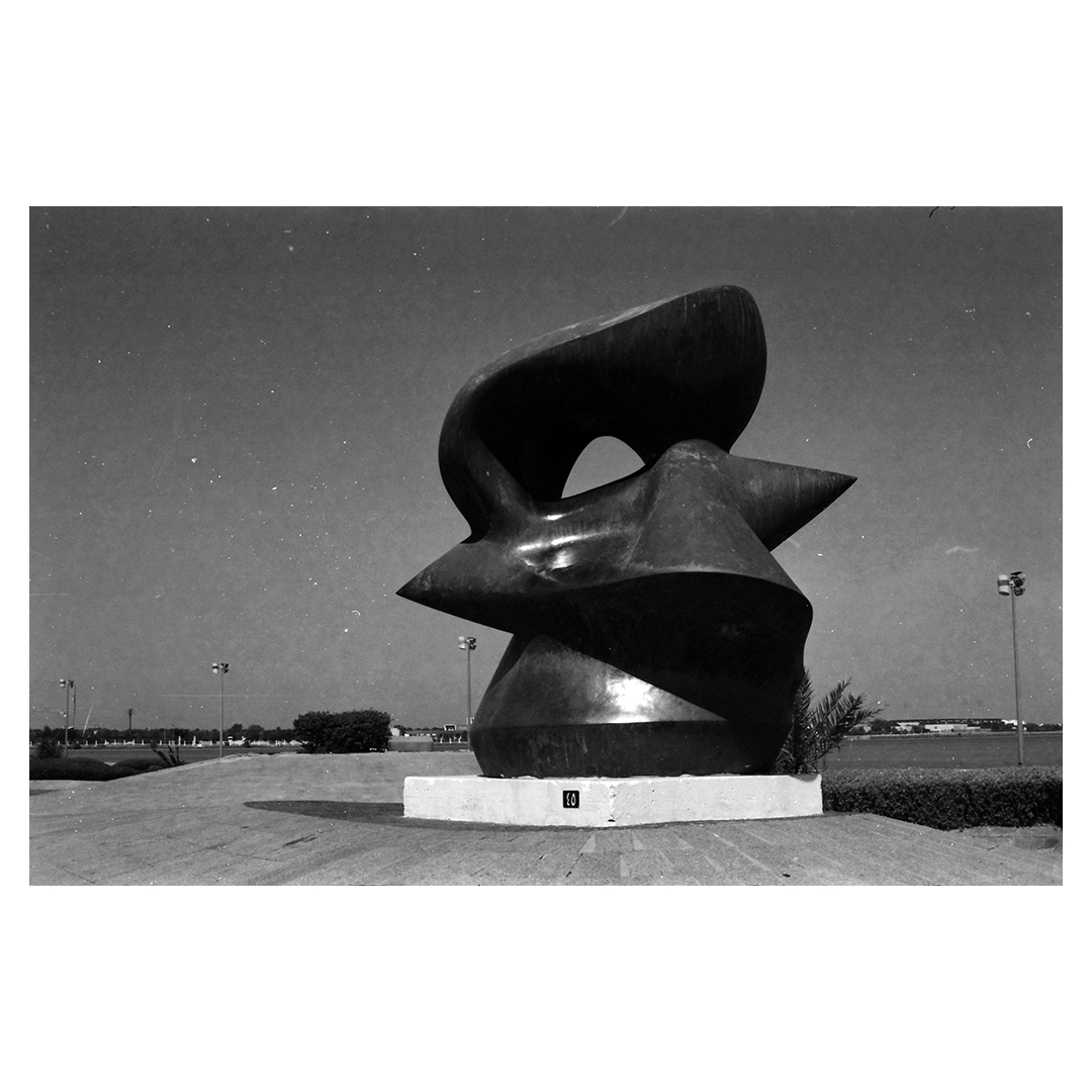Large Spindle Piece - Henry Moore